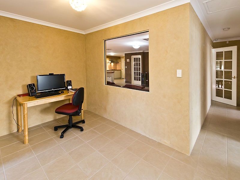 10 Rodena Way, Canning Vale WA 6155