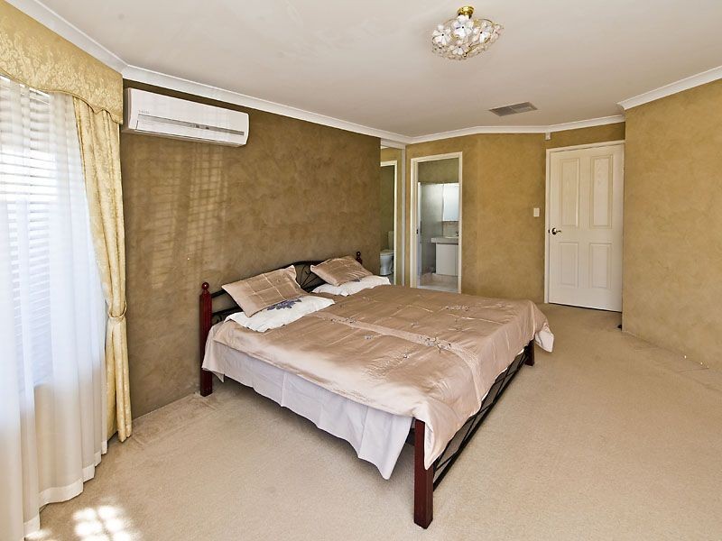 10 Rodena Way, Canning Vale WA 6155