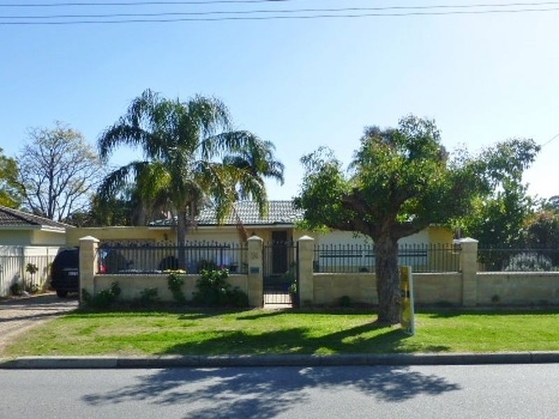 24 Glyndebourne Avenue, Thornlie WA 6108