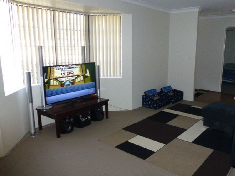 12 Chamberlain Street, Gosnells WA 6110