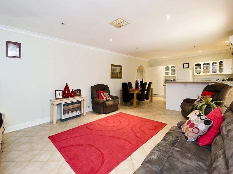 220 Kelvin Road, Orange Grove WA 6109