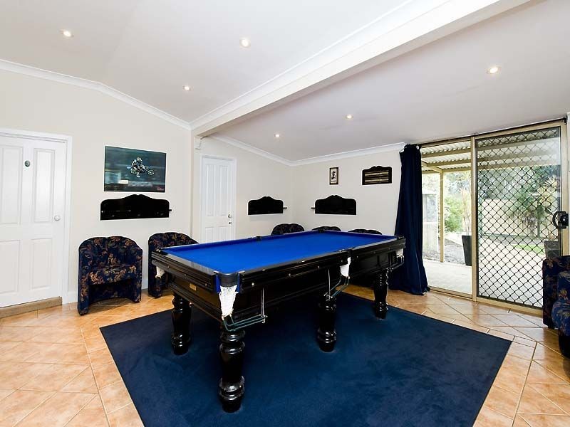 220 Kelvin Road, Orange Grove WA 6109