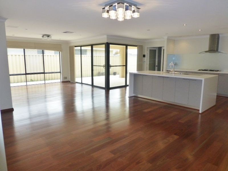 21 Crested Turn, Harrisdale WA 6112