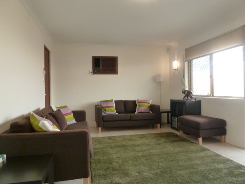 9/6 Lester Drive, Thornlie WA 6108