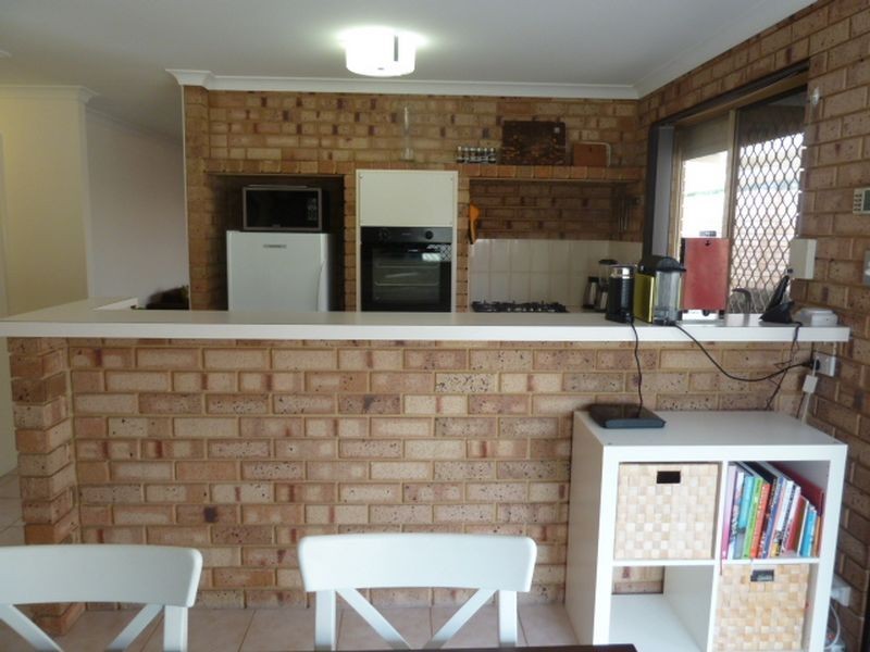 9/6 Lester Drive, Thornlie WA 6108