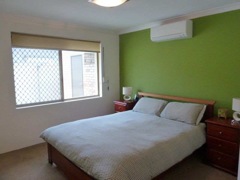 9/6 Lester Drive, Thornlie WA 6108