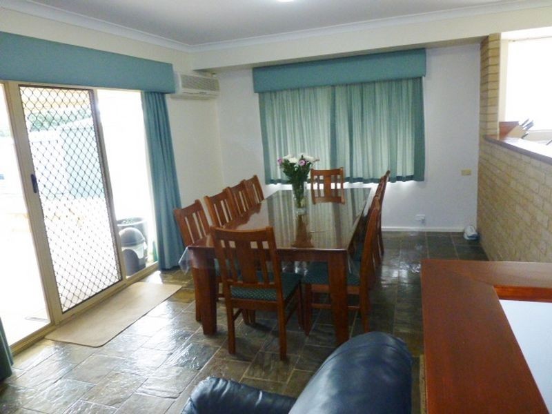 31 Pioneer Drive, Thornlie WA 6108