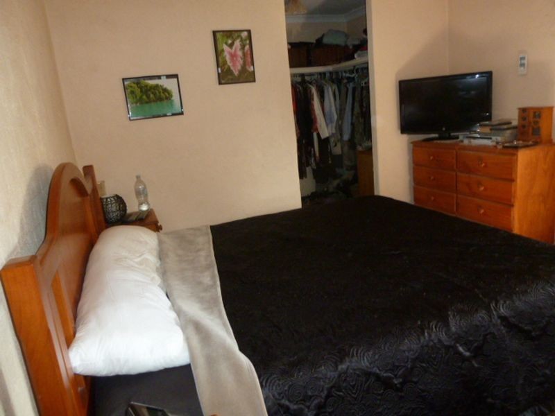 33 Hossack Avenue, Parkwood WA 6147