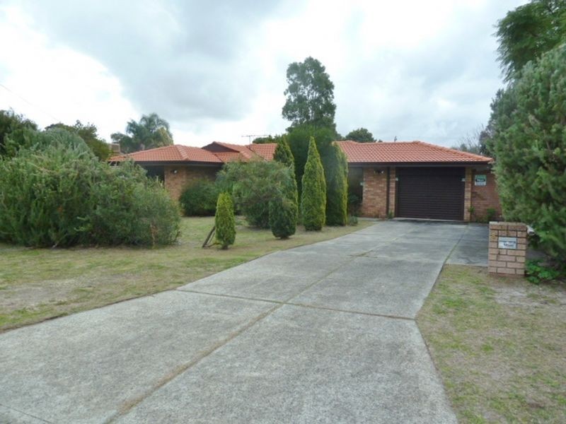 8 Garvey Place, Gosnells WA 6110