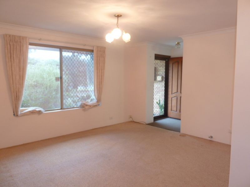 8 Garvey Place, Gosnells WA 6110