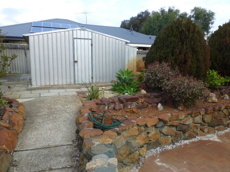 50 Lyrebird Way, Thornlie WA 6108