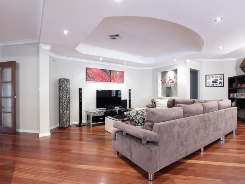 17 Skiff Way, Canning Vale WA 6155