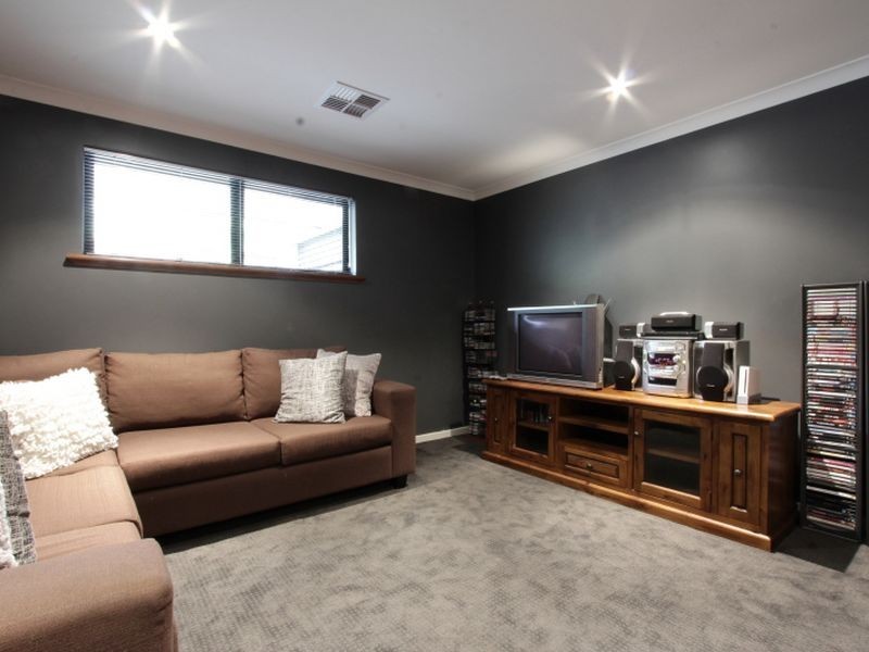 17 Skiff Way, Canning Vale WA 6155