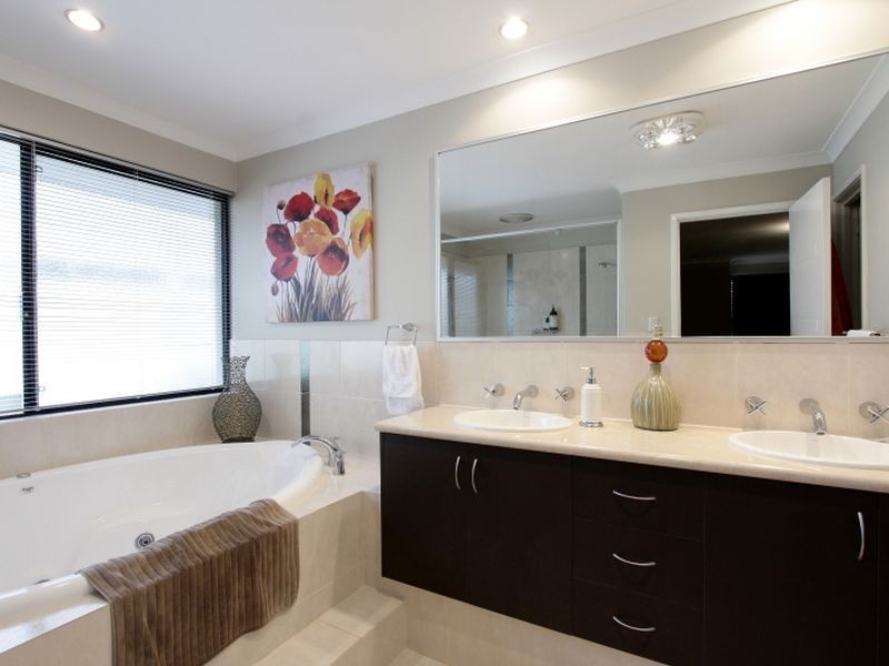 17 Skiff Way, Canning Vale WA 6155