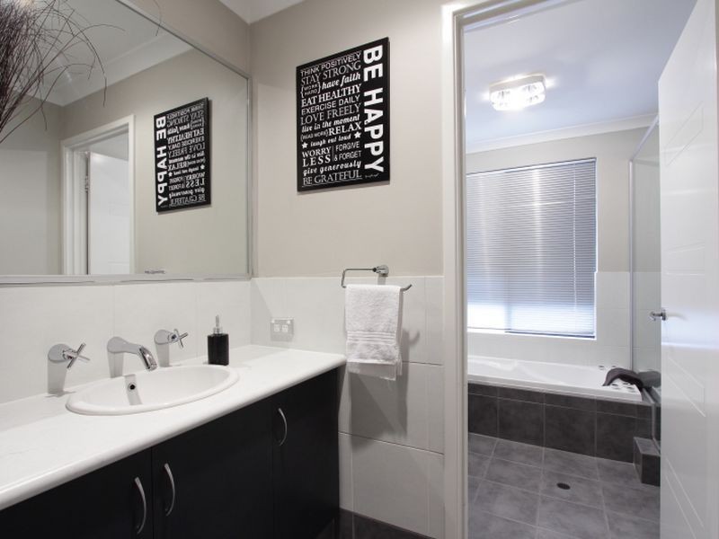 17 Skiff Way, Canning Vale WA 6155