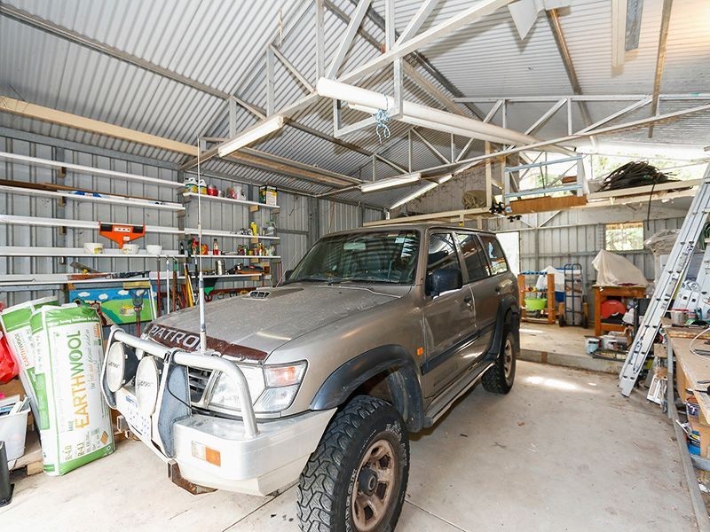 4 Carradine Road, Mount Nasura WA 6112