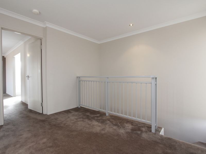 21 Dorchester Turn, Canning Vale WA 6155