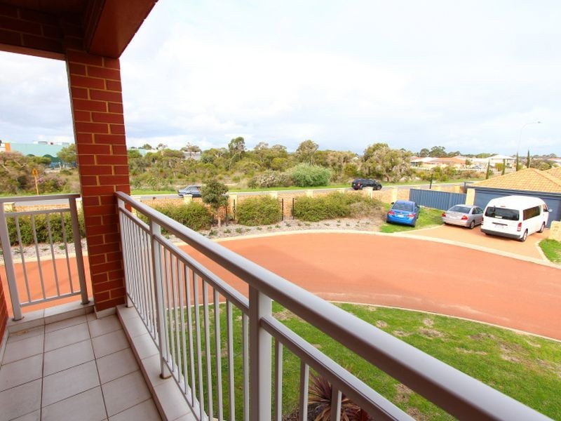 21 Dorchester Turn, Canning Vale WA 6155