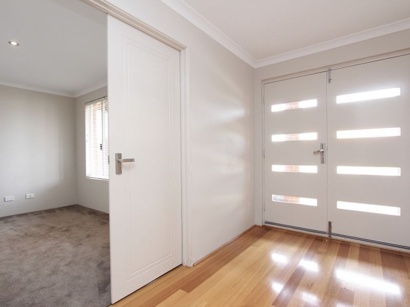 21 Dorchester Turn, Canning Vale WA 6155