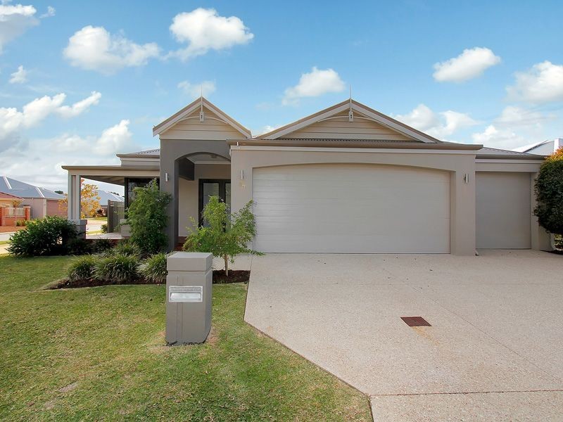 84 Broadway Boulevard, Piara Waters WA 6112