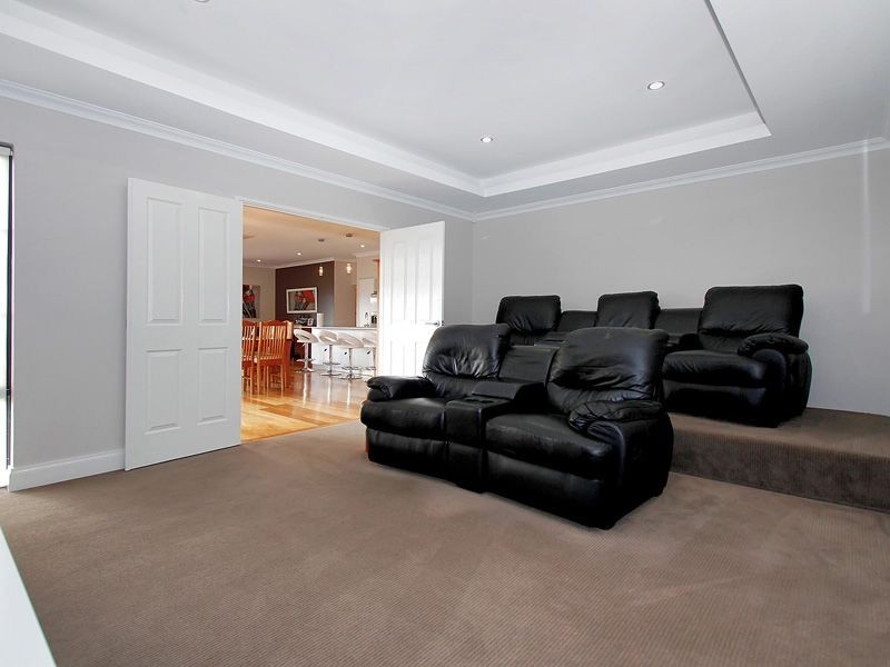 84 Broadway Boulevard, Piara Waters WA 6112