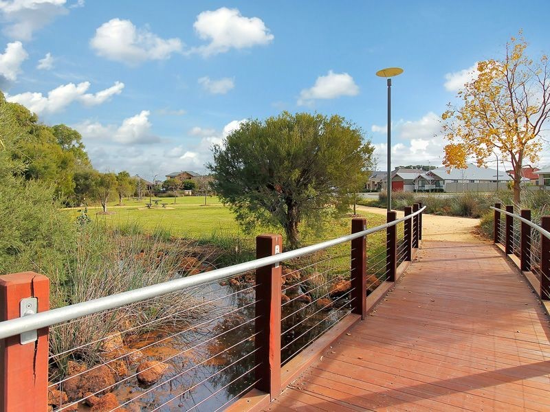 84 Broadway Boulevard, Piara Waters WA 6112