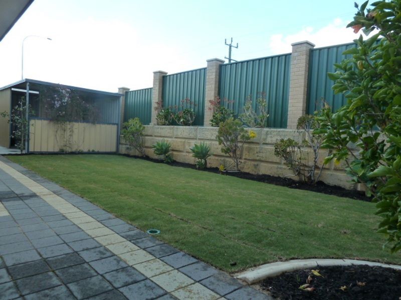 26 Calytrix Crescent, Success WA 6164
