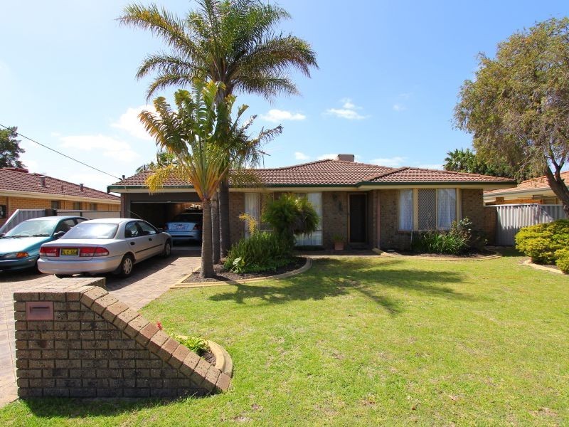 16 Murdoch Road, Thornlie WA 6108