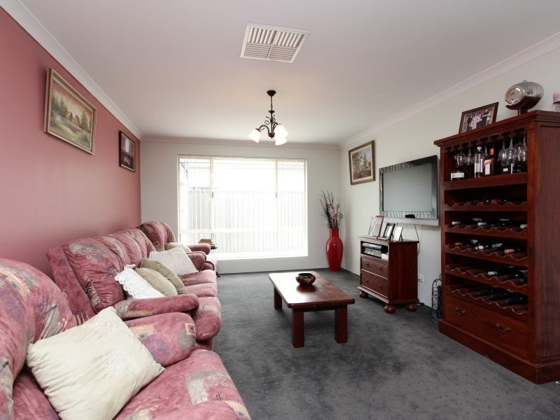 120 Wright Road, Harrisdale WA 6112