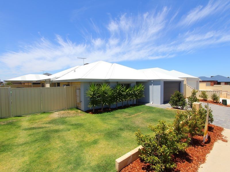 7 Cologne Parkway, Piara Waters WA 6112