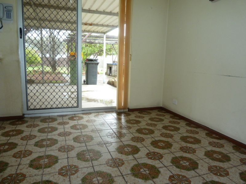 10 Menzies Place, Thornlie WA 6108