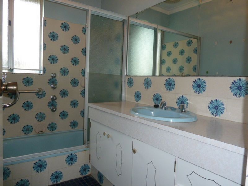 10 Menzies Place, Thornlie WA 6108