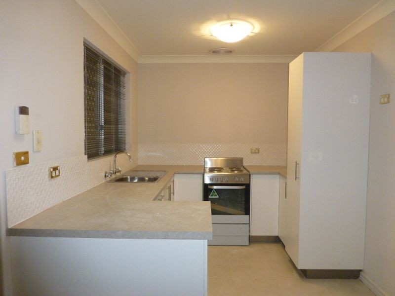 1/17 Clovertree Street, Maddington WA 6109