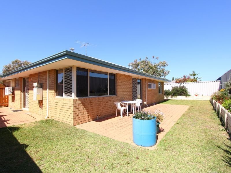 4 Reichel Place, Huntingdale WA 6110