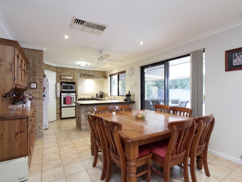 13 Pender Court, Thornlie WA 6108