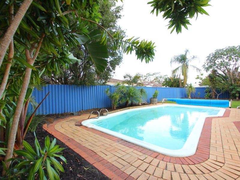 13 Pender Court, Thornlie WA 6108