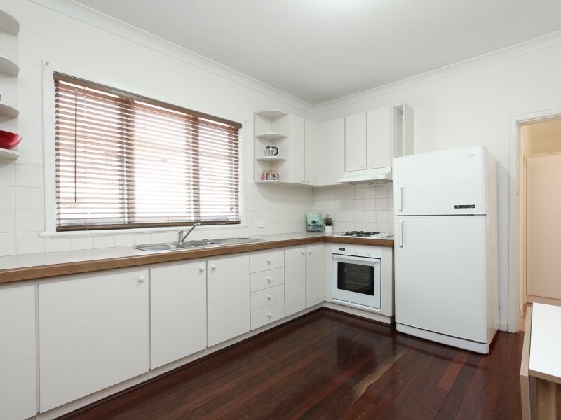 24 Palmerston Street, St James WA 6102