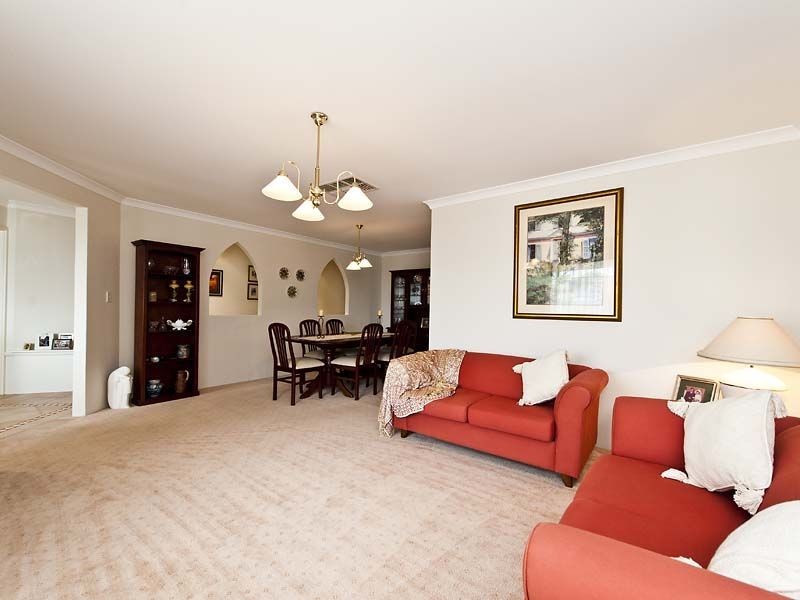 7 Rockaway Grove, Canning Vale WA 6155