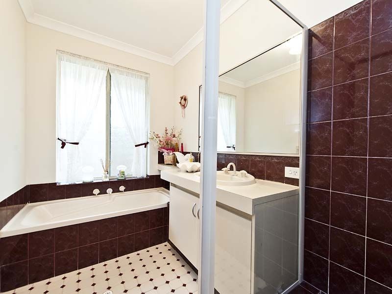 7 Rockaway Grove, Canning Vale WA 6155