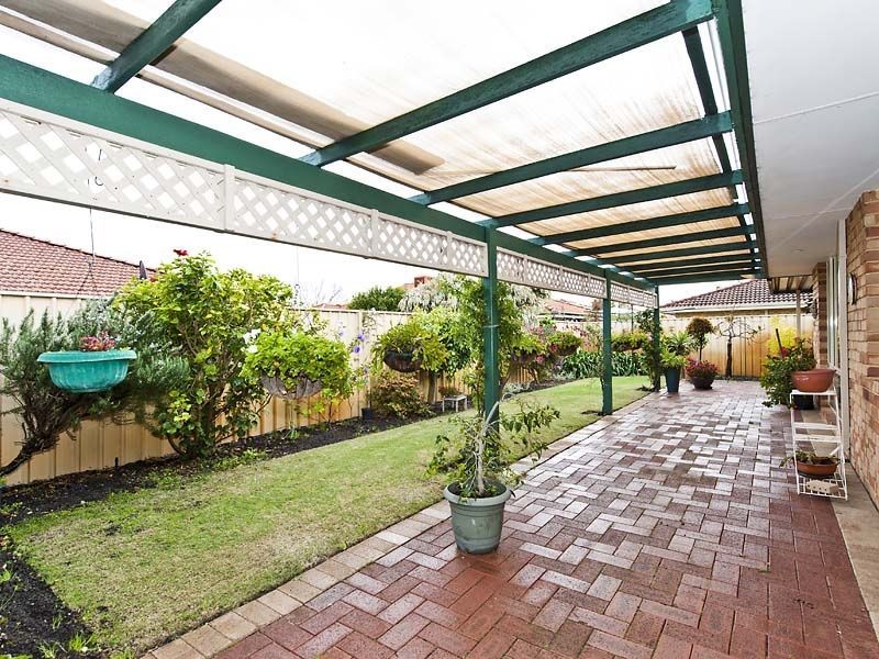 7 Rockaway Grove, Canning Vale WA 6155