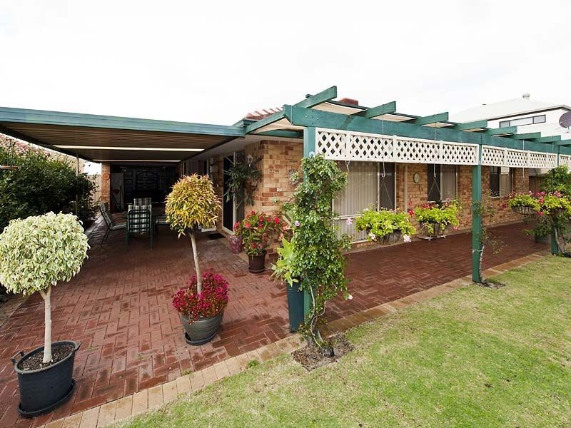 7 Rockaway Grove, Canning Vale WA 6155