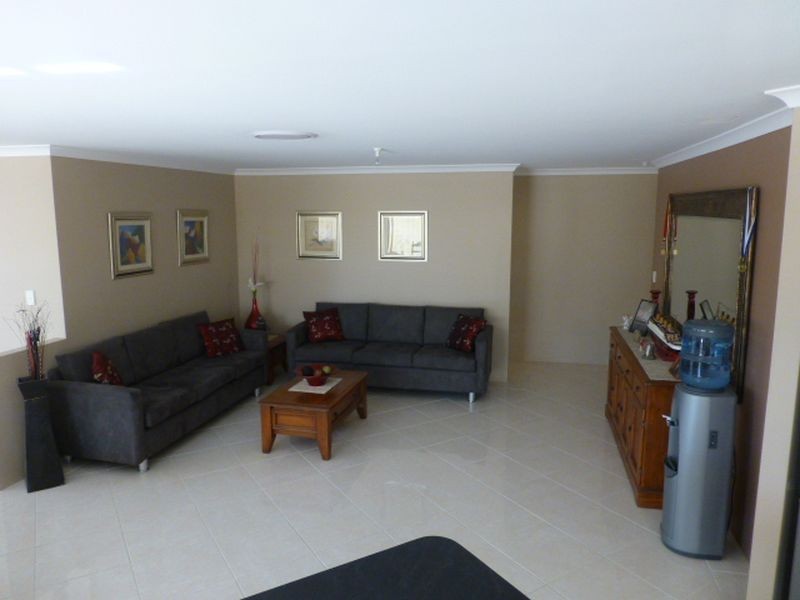 20 Dupont Way, Canning Vale WA 6155