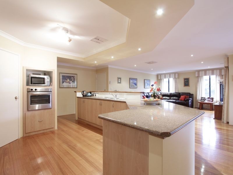 25 Burnside Terrace, Canning Vale WA 6155