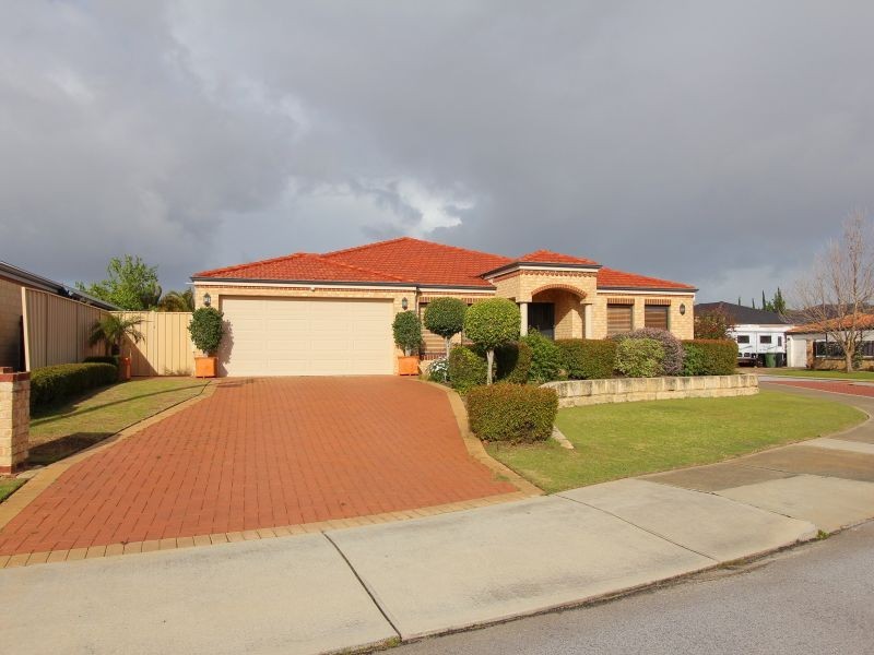 25 Burnside Terrace, Canning Vale WA 6155