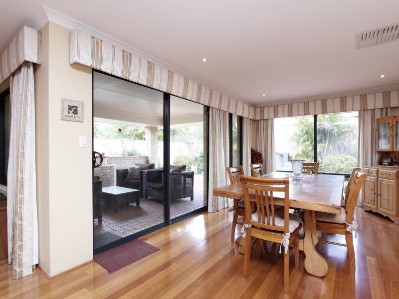 25 Burnside Terrace, Canning Vale WA 6155