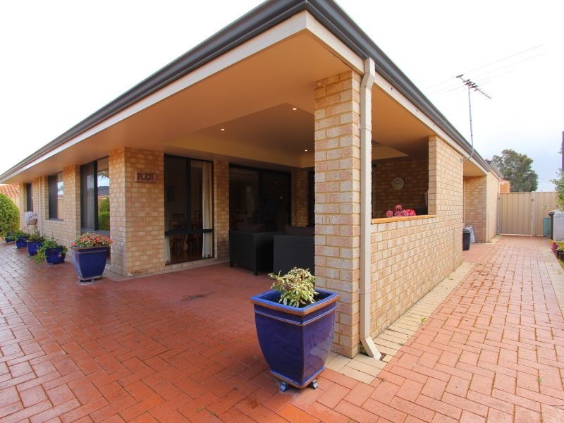 25 Burnside Terrace, Canning Vale WA 6155