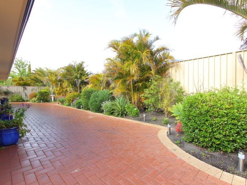 25 Burnside Terrace, Canning Vale WA 6155