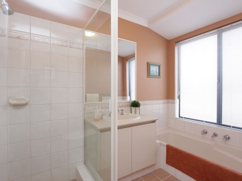 25 Burnside Terrace, Canning Vale WA 6155