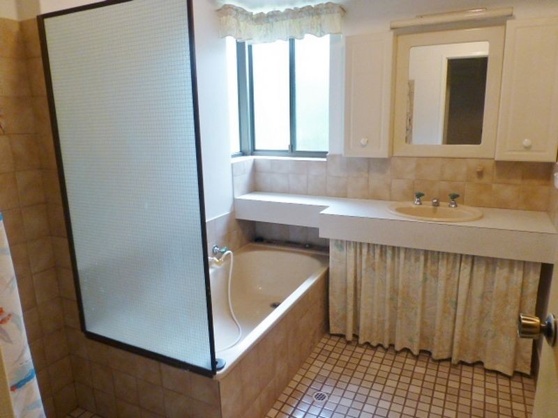 15 Levine Court, Thornlie WA 6108