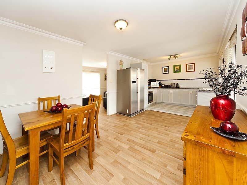 7/2 Glennis Court, Gosnells WA 6110